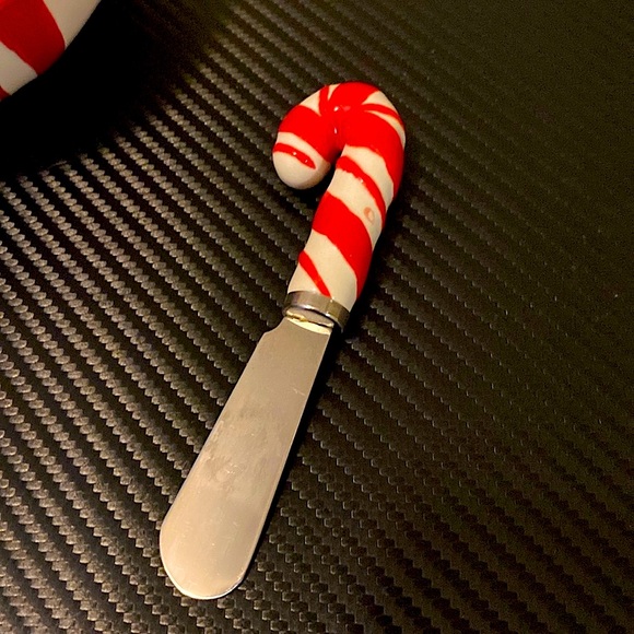 Official Hallmark ™️ Trademark Candy Cane Striped Serving Dish w/ Spread… - Picture 4 of 7